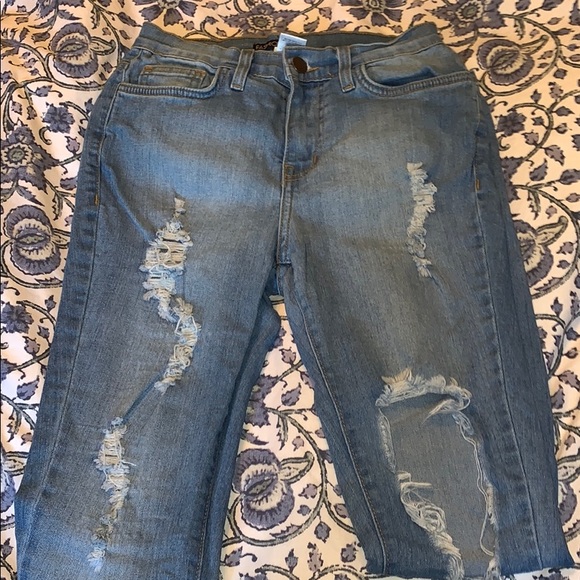 Soft Ripped Jeans - Picture 2 of 5